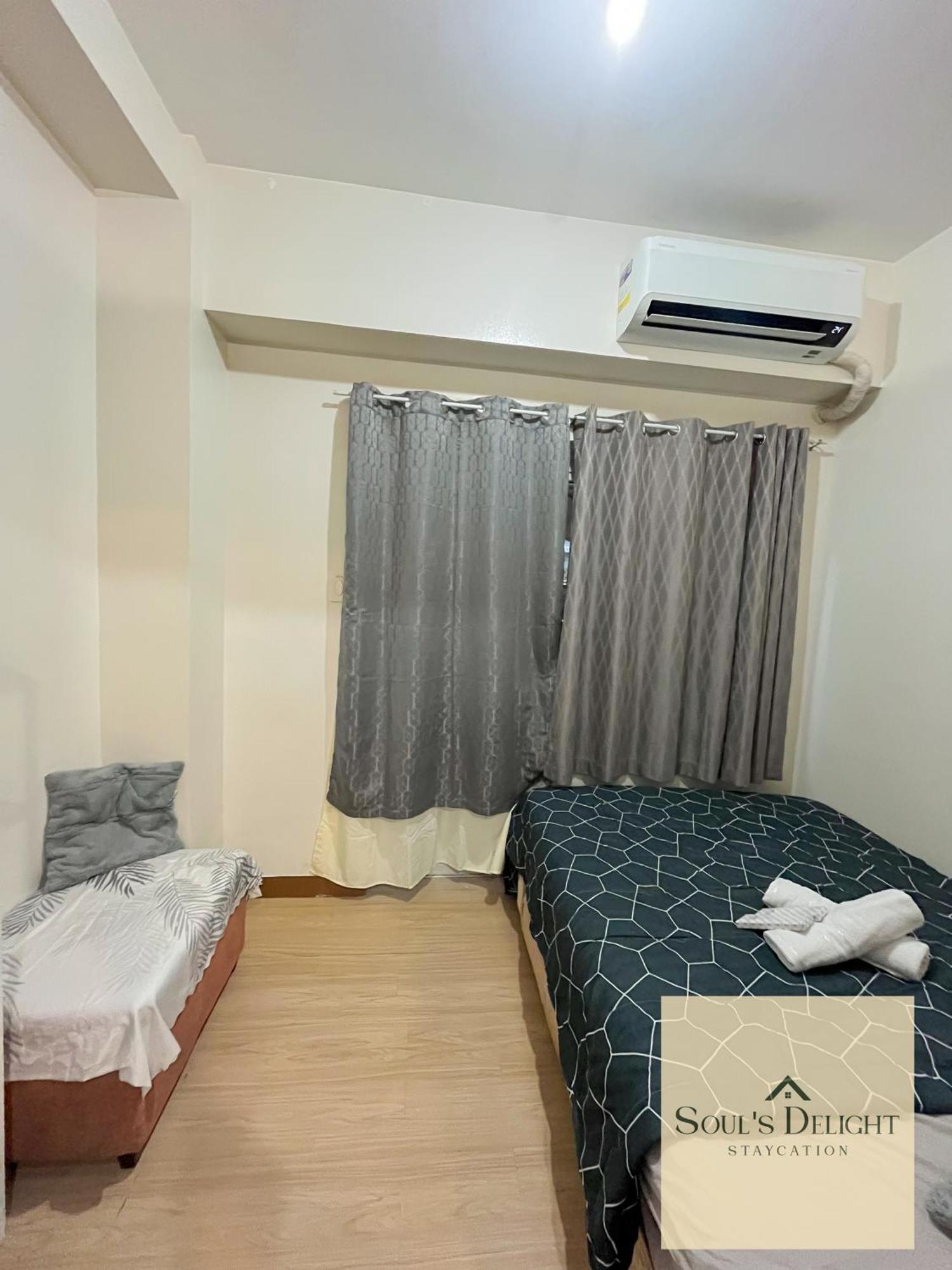 1 Bedroom With Balcony At Qc Apartment *